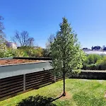 Le Salluste Cosy T2 With Balcony In